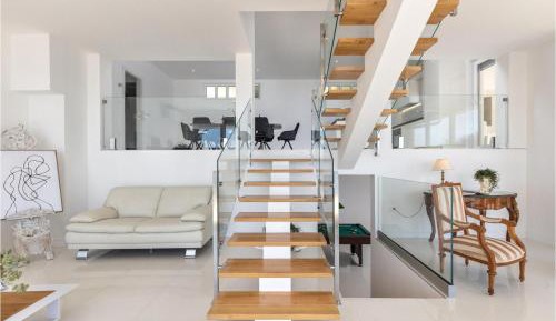 Four-Bedroom Holiday Home