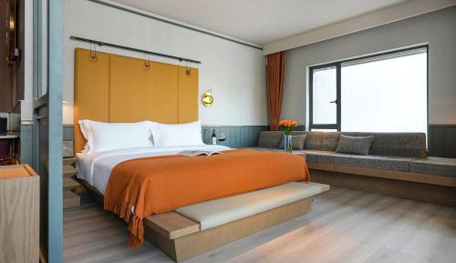 Suite with City View