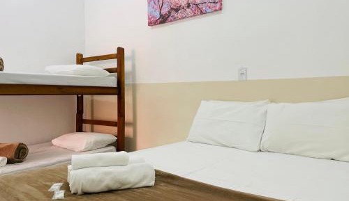 Quadruple Room with Private Bathroom