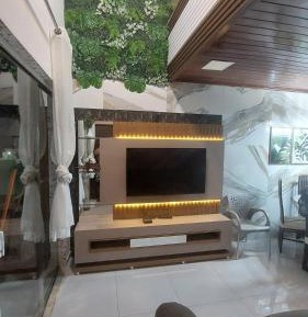 Apartment with Pool View 