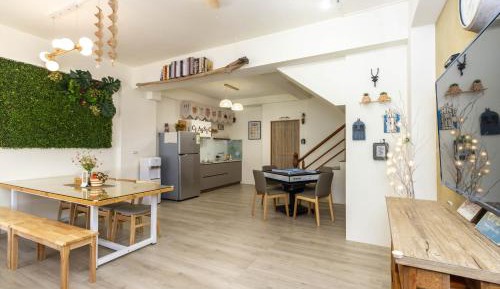 Three-Bedroom Holiday Home 