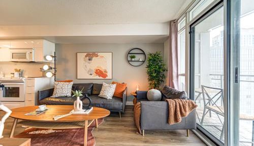 Two-Bedroom Apartment with City View