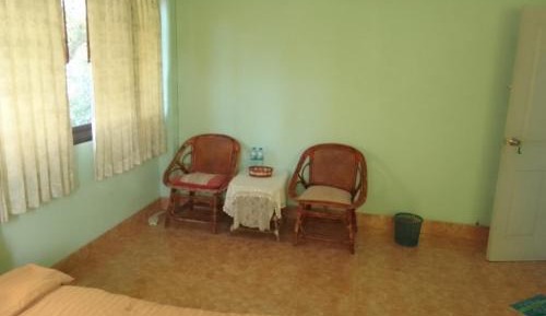 Standard Double Room with Shared Bathroom
