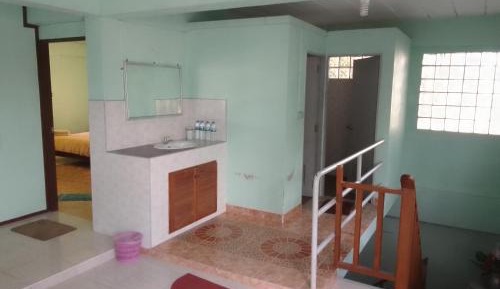 Standard Twin Room with Shared Bathroom