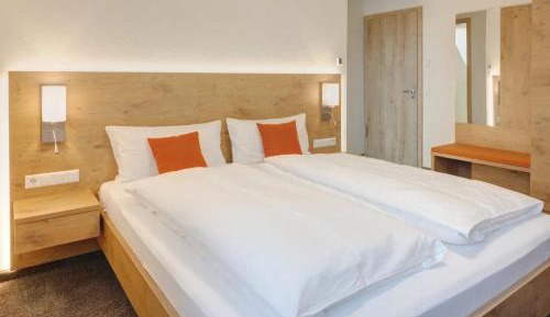 Large Double Room