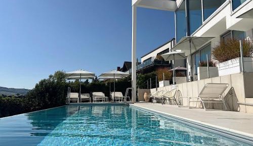 Junior Suite with Pool View