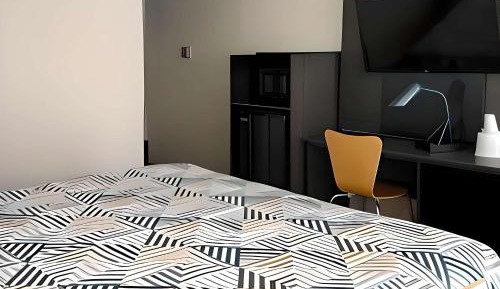 Queen Room - Disability Access - Roll in Shower