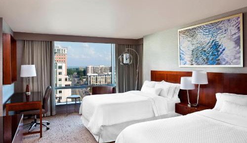 Guest room, 2 Double, City view