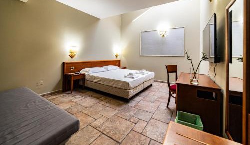 Comfort Triple Room