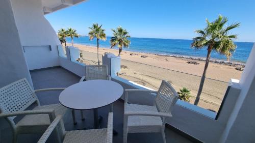 Superior Two-Bedroom Apartment - Beachfront