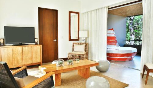 Canopy Grand One-Bedroom Large King Suite with Resort View