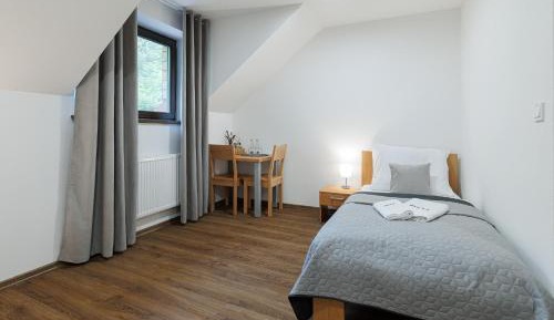 Twin Room with Private Bathroom