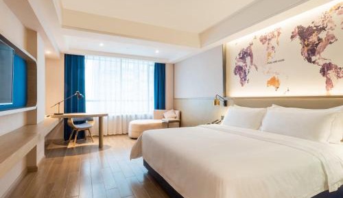 Standard King Room
