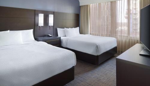 One-Bedroom Queen Suite with Sofa Bed
