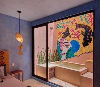 Deluxe Suite with Spa Bath