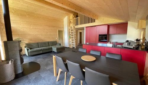 Four-Bedroom Apartment with Balcony 