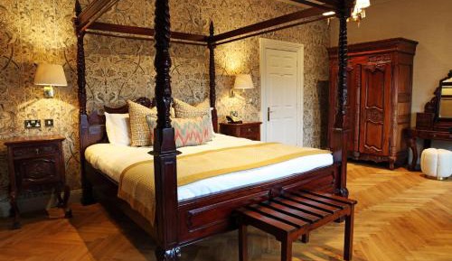 Double Room with Four Poster Bed