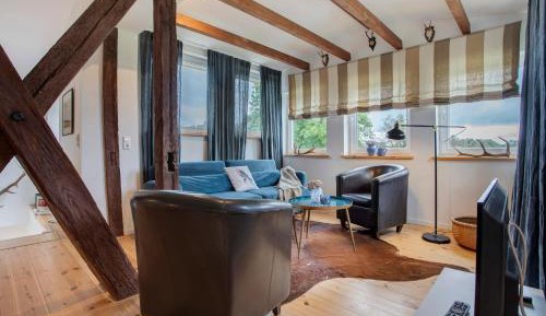 Superior One-Bedroom Apartment