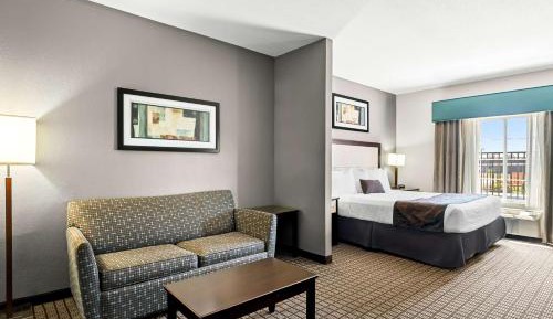 King Suite with Sofa Bed - Non-Smoking