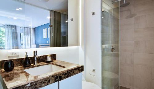 Superior One-Bedroom Apartment with Balcony