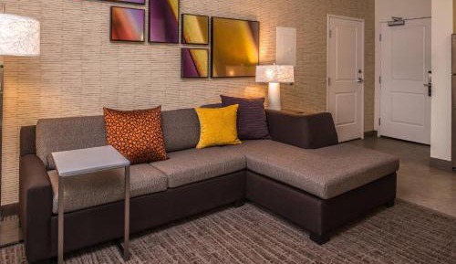 King Studio with Sofa Bed