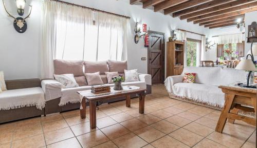 Three-Bedroom Vacation Home 