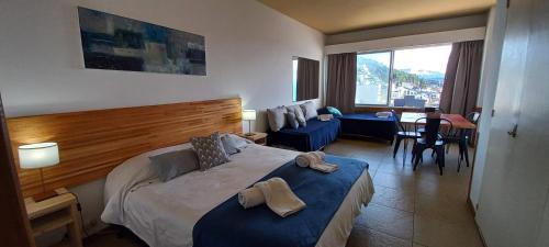 Studio with Lake View