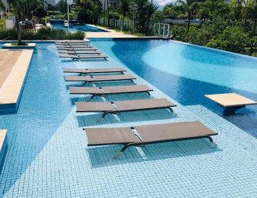 Apartment with Park View