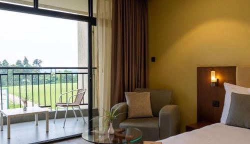 Standard Room with Mountain View
