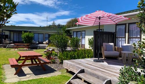 Classic One-Bedroom Motel Sleeps 2