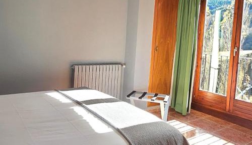 Two-Bedroom Apartment (4 Adults)