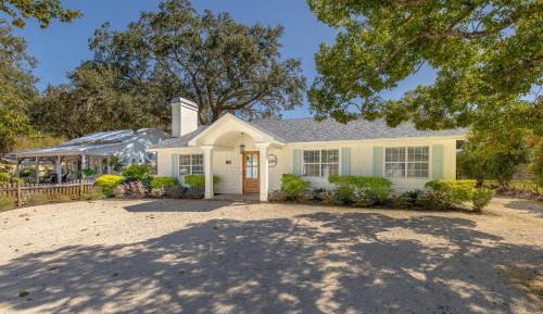 Four-Bedroom Holiday Home