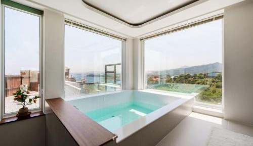 Double Room 2