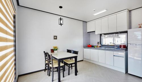 Family Room 2