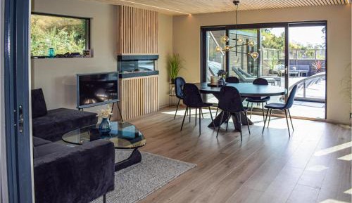 Five-Bedroom Holiday Home