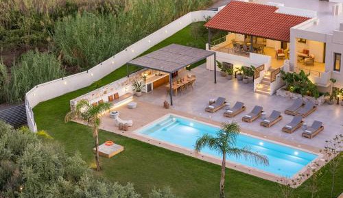 Villa with Private Pool