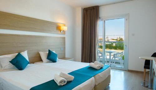 Superior Room (2 Adults + 1 Child)