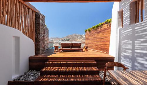 Superior Suite with Private Pool & Sea View