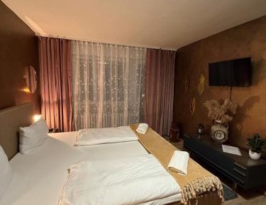 Deluxe Double Room with Bath