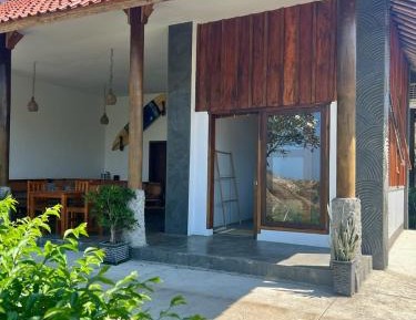 Bungalow with Sea View