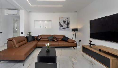 Four-Bedroom Holiday Home