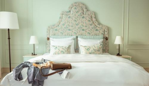 Favorite Comfort Room 