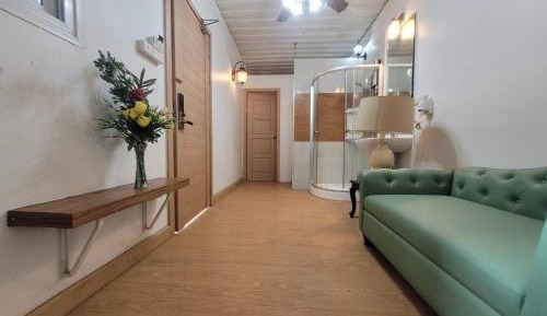 Quadruple Room with Shared Bathroom