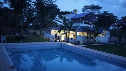 Three-Bedroom Holiday Home 