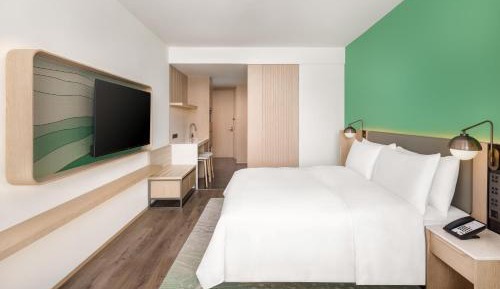 Superior King Room
