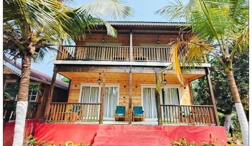 Deluxe Double Room with Balcony and Sea View