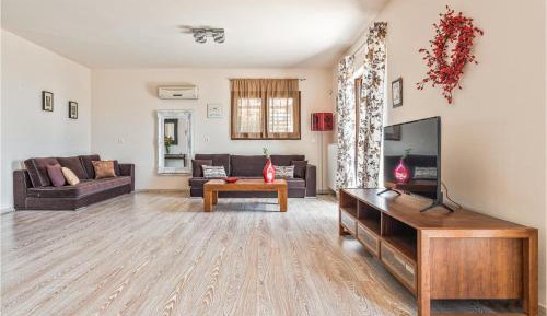 Five-Bedroom Holiday Home