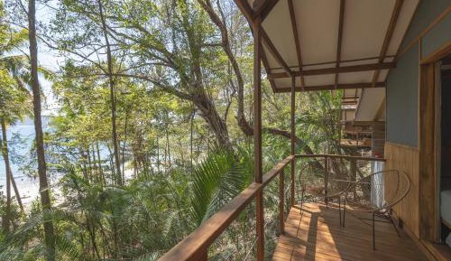 Bungalow with Sea View