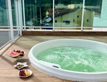 Apartment with Garden View