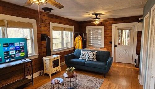 One-Bedroom House